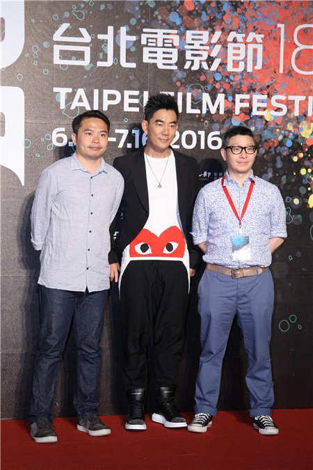 任贤齐与导演欧文杰等出席电影 《树大招风》宣传