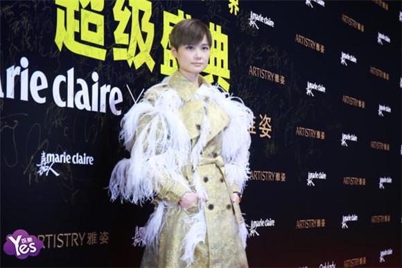 易烊千玺杨幂唐嫣Angelababy刘亦菲等出席嘉人盛典