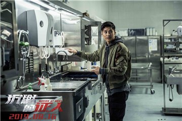 陈家乐 《沉默的证人》8月16上映 与张家辉、任贤齐、杨紫同框飙戏