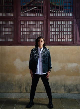 歌坛新人李其燊用摇滚乐呛人生  首波主打《傲少年》青春真实写照