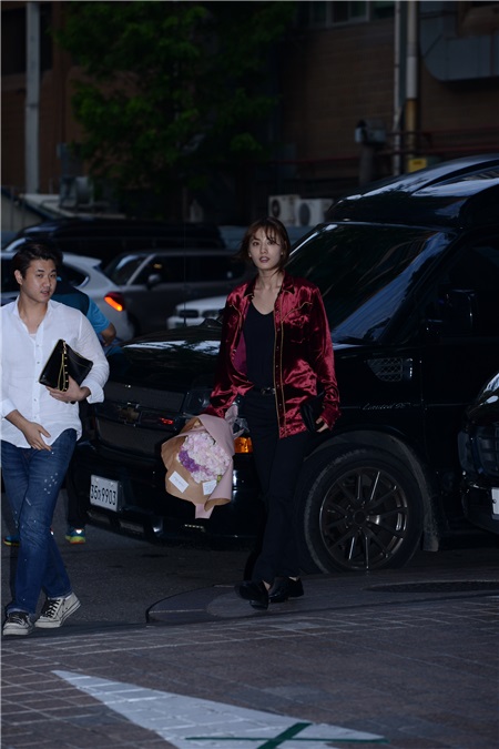 全度妍、刘智泰、尹启相等参加tvN《Good Wife》终映宴