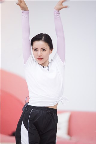 新分组新挑战，丁当《乘风破浪的姐姐》分配歌词风波不断