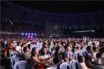 图/艺腾-坤宝德 “让爱发声”演唱会现场