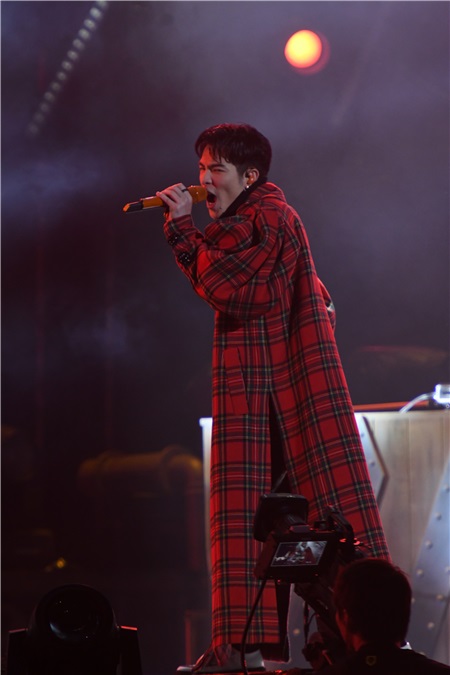 〈Yes上海现场〉狮子合唱团上海开唱 金曲再现激燃现场