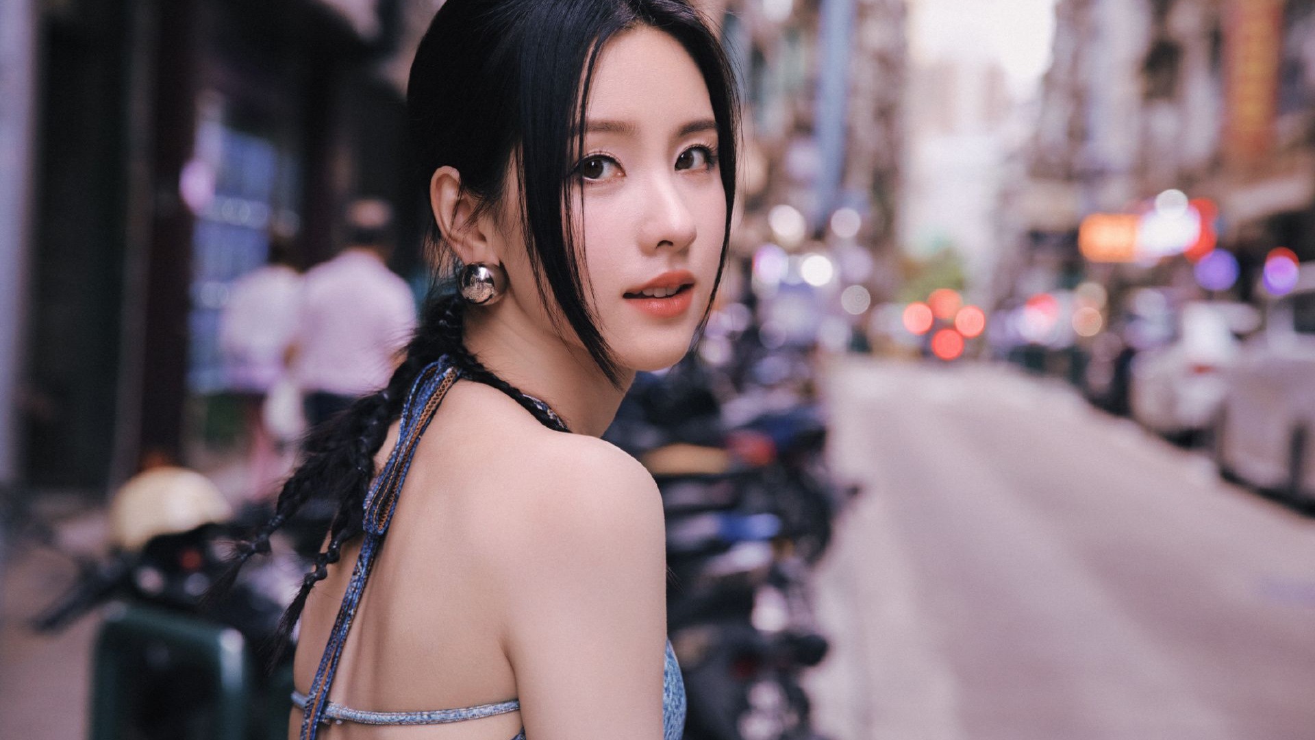 陈都灵化妆小憩引热议 化妆师发声澄清暖心幕后