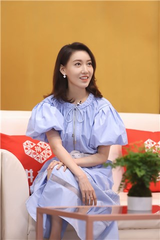 高露《声临其境》还原“宫蓓蓓”  超快语速获赞“吵架听不够”