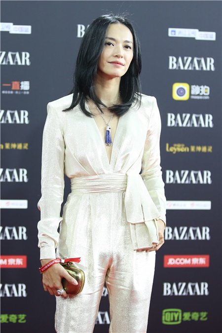 2017芭莎明星慈善夜在京盛大举行 数百位明星共用盛宴