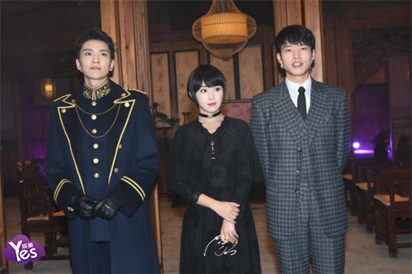 〈Yes 浙江现场〉刘亦菲国民装尽显东方美人气韵 井柏然儒雅现身养眼十足