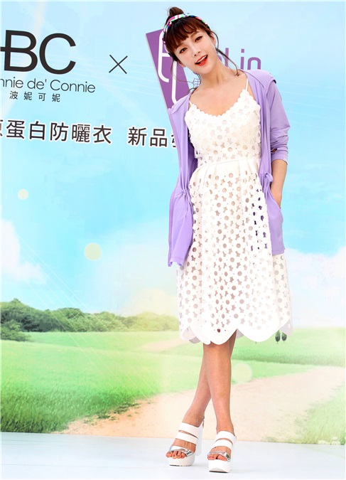 蔡淑臻防晒外套走秀