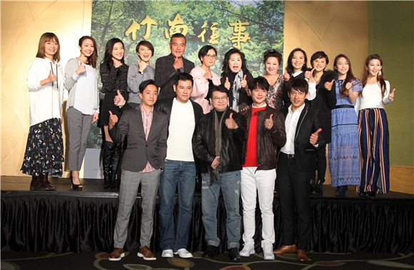 大爱「竹南往事」演员韩瑜、李政颖、杨庆煌、傅小芸、陈熙锋、柯素云等出席上档记者会。