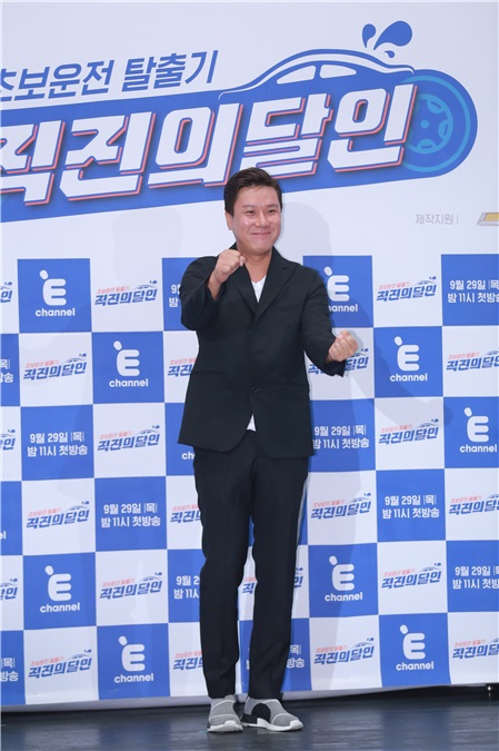 T-ARA恩静孝敏出演《直行的达人》自愿当司机开车载成员跑日程