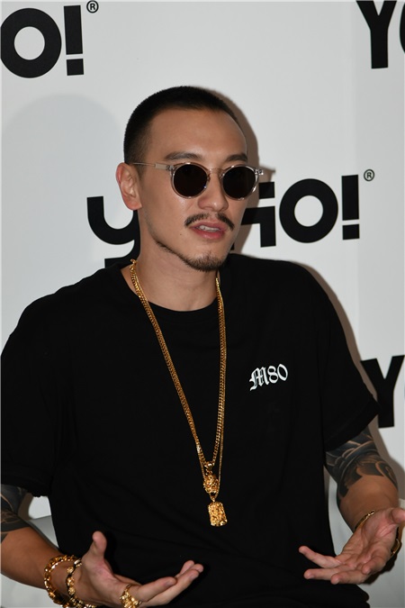 林俊杰想坐时光机穿越 娱乐圈赛车手又添新人