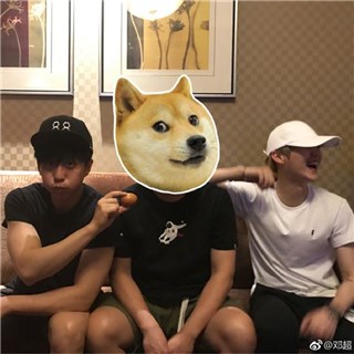 (鹿晗生日,好友纷纷献上祝福 图/翻摄自邓超微博)