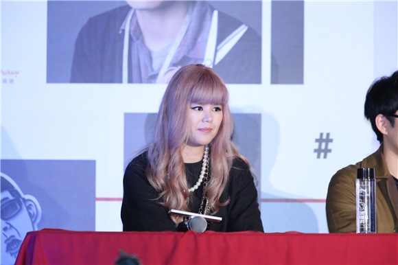 �����찢�š�FTISLAND�������Ĺij�ϯ�ڈ��C����չ