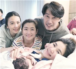 ELLA曝光劲宝照片啦 长相超像爸爸