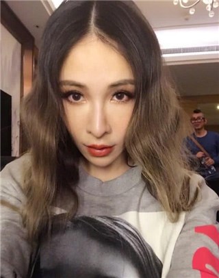 萧亚轩头重创惊现蜈蚣疤 主因曝光目击人这样说