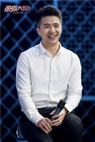 魏坤琳和戚薇分享育儿经