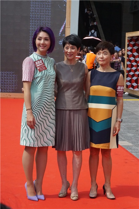 杨千嬅自嘲Hold不住儿子 怕被余文乐取笑积极健身