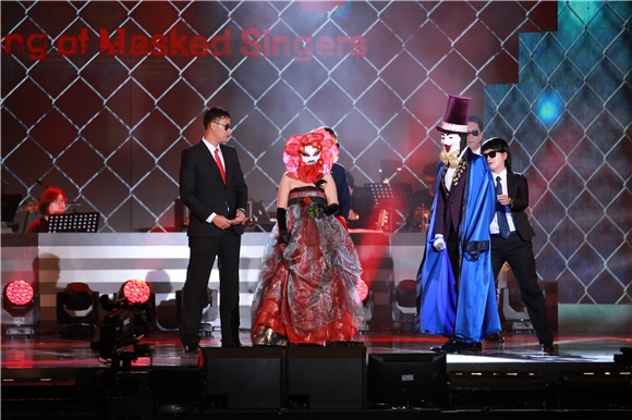 2016 DMC FESTIVAL《假面歌王》举行舞台 李在恩、Dana、金九拉、KCM等出席