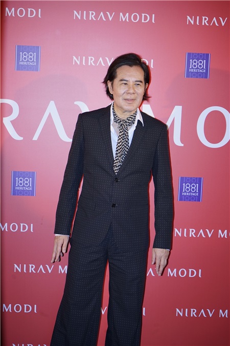 章子怡、韩星郑智薰出席珠宝品牌活动