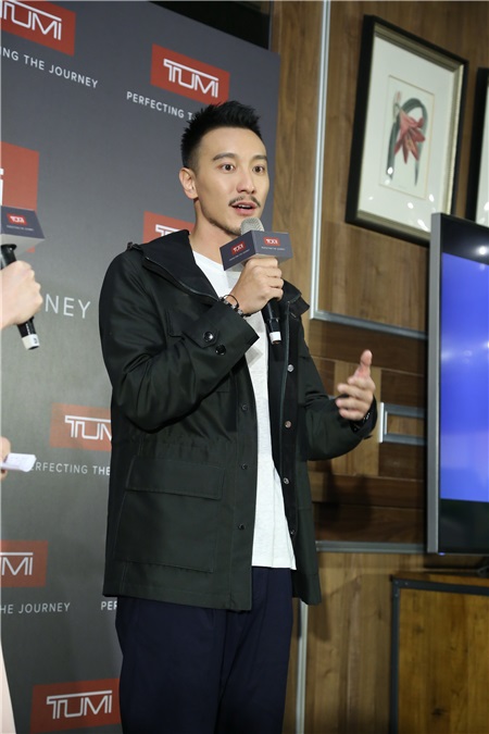 王阳明出席箱包品牌发表会