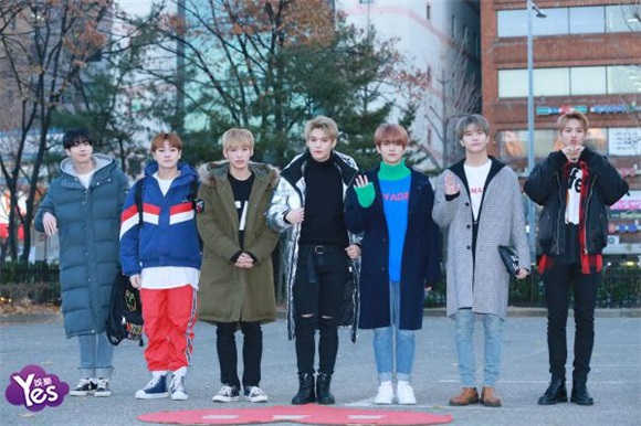 Pentagon、KARD、ASTRO等亮相《Music Bank》上班路