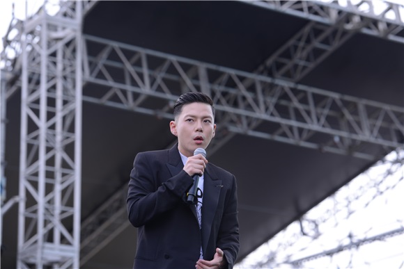 白娥娟、白艺潾、G.Soul出席大众音乐庆典 并献上精彩舞台