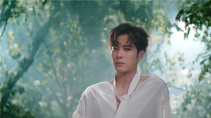 王嘉尔爱心签名被粉丝高价转卖  复印版叫价2000