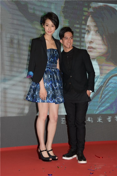 周杰伦、赖雅妍、黄远出席电影《一万公里的约定》首映礼
