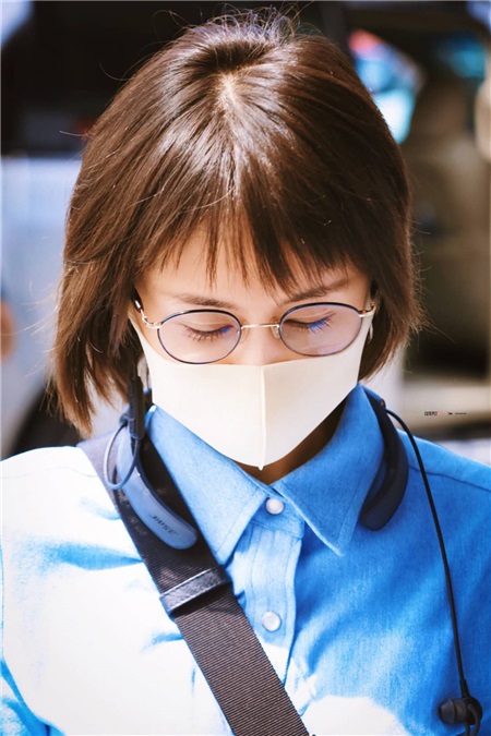 王子文为新电影改眉形又增肥 素颜被叫「睫毛怪」
