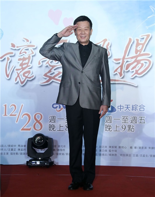 寇氏父子首度同台飙戏 寇家瑞吃味假儿子杨镇