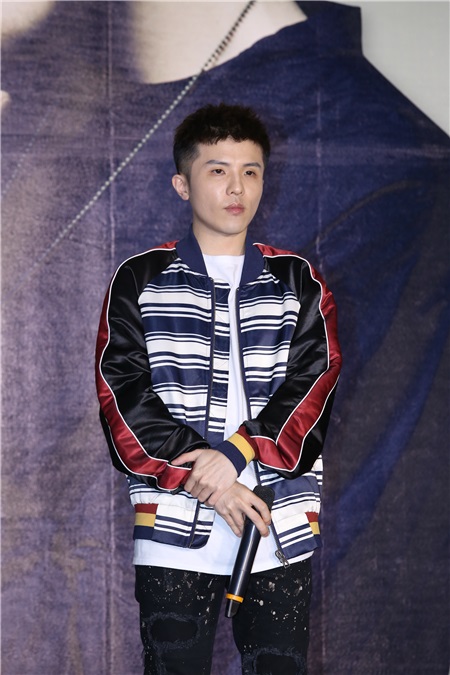 J.SHEON、宋念宇、宫阁出席J.SHEON媒体见面会