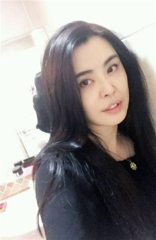 (图/翻摄自王祖贤脸书)