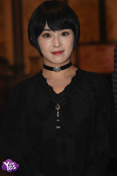 〈Yes 浙江现场〉刘亦菲国民装尽显东方美人气韵 井柏然儒雅现身养眼十足