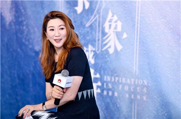 “票房过亿”女导演金依萌  用影像与世界对话