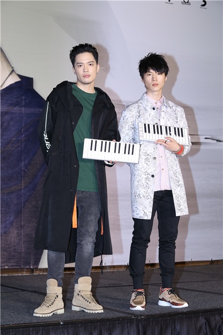 J.SHEON、宋念宇、宫阁出席J.SHEON媒体见面会