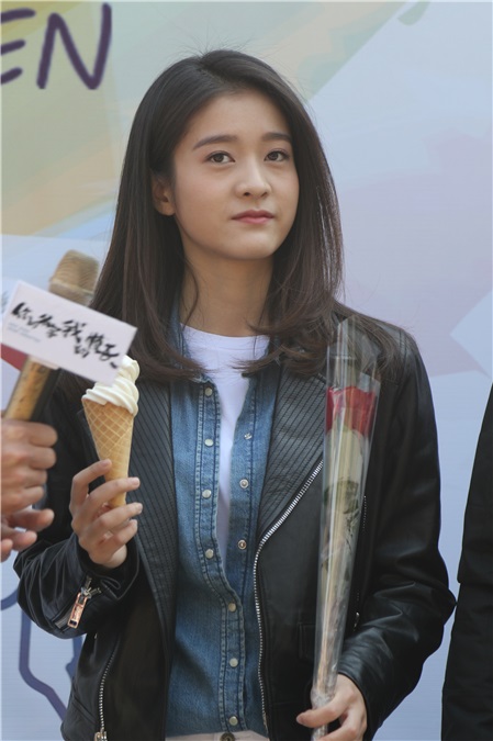 〈Yes 上海现场〉荧屏初吻献杨玏?张雪迎俏皮回应:你猜