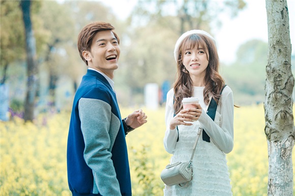 《校花的贴身高手4》:网播量破22亿 「最强校花」黄一琳异能撩「汉」
