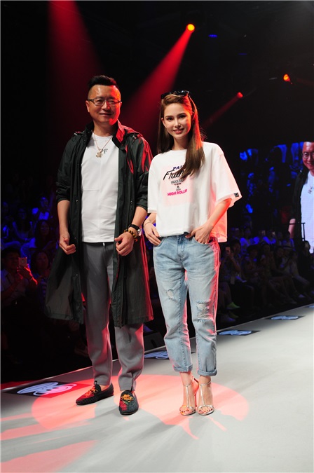 昆凌助阵Paul Frank新品发布会 「天王嫂」穿上白Tee+牛仔裤青春如少女