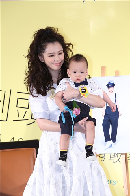 徐若瑄出席《我的倒头栽人生:从女孩14到女人40,钢铁V的勇敢笔记》新书记者会