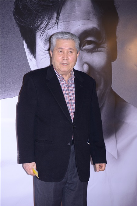 安圣基纪念出道60周年 张东健宋康昊等到场祝贺