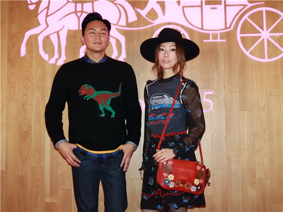 郑秀文、张智霖等出席「COACH 75周年限定店开幕礼」