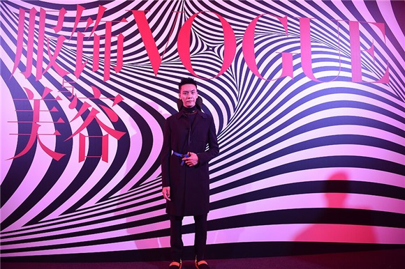 陈伟霆受邀出席《Vogue》庆祝派对 即兴表演引爆全场高潮