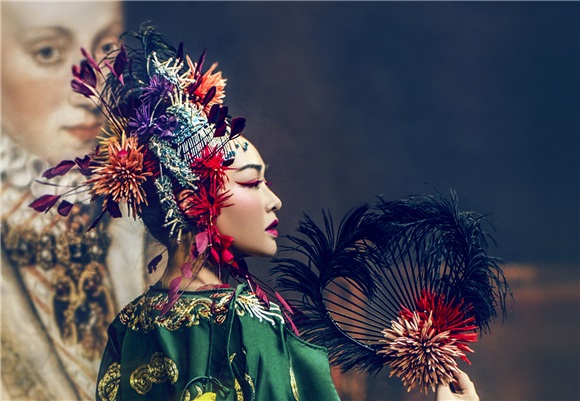 锺丽缇与准老公张伦硕受朋友邀约拍摄京剧版的婚纱照,绝美婚纱照曝光!