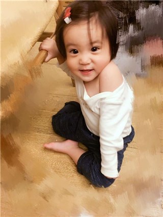 (咘咘之前头发都是绑冲天炮的 图/翻摄自修杰楷脸书)