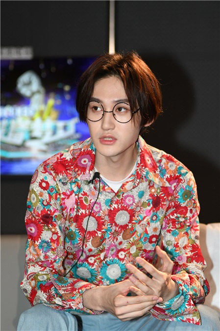 何洁首次回应离婚传闻:请给我些时间 仍相信爱情