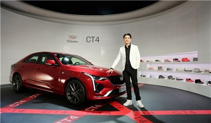 李晨nic工作也带私藏爱鞋 实力诠释“鞋星”身份