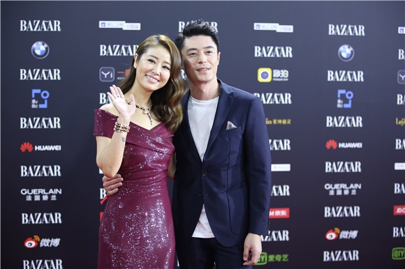 2017芭莎明星慈善夜在京盛大举行 数百位明星共用盛宴