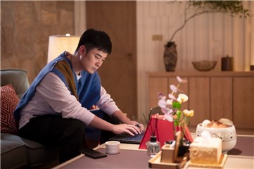《假日暖洋洋2》陈赫公司危机频出 孔令麒父子矛盾浮出水面