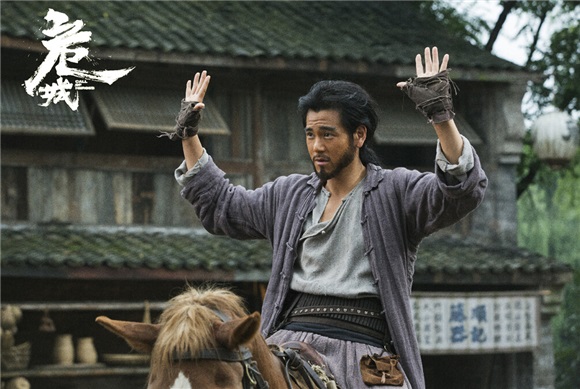 信飙高音助攻好友彭于晏 最燃动作片高出天际